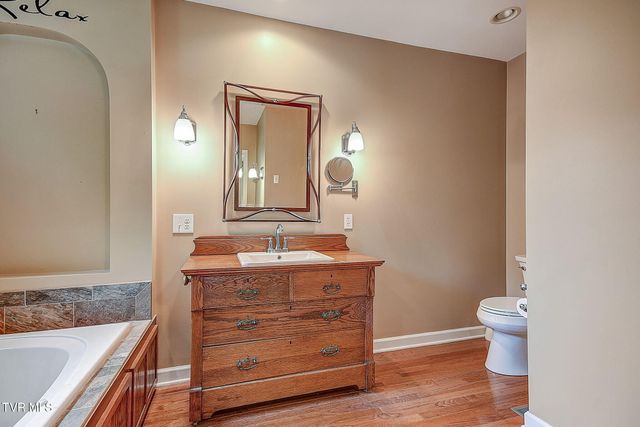512 Dogwood Lane, Watauga, TN 37694
