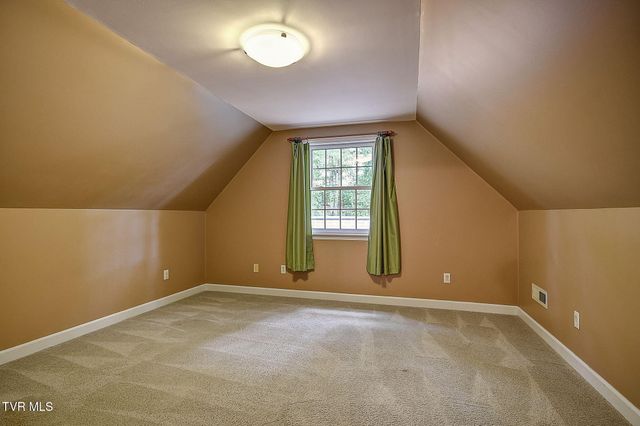 512 Dogwood Lane, Watauga, TN 37694