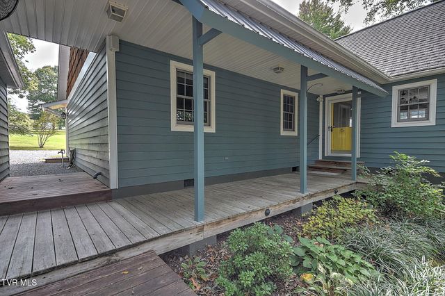 512 Dogwood Lane, Watauga, TN 37694