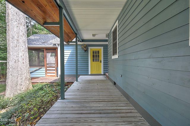 512 Dogwood Lane, Watauga, TN 37694