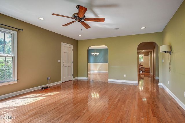 512 Dogwood Lane, Watauga, TN 37694