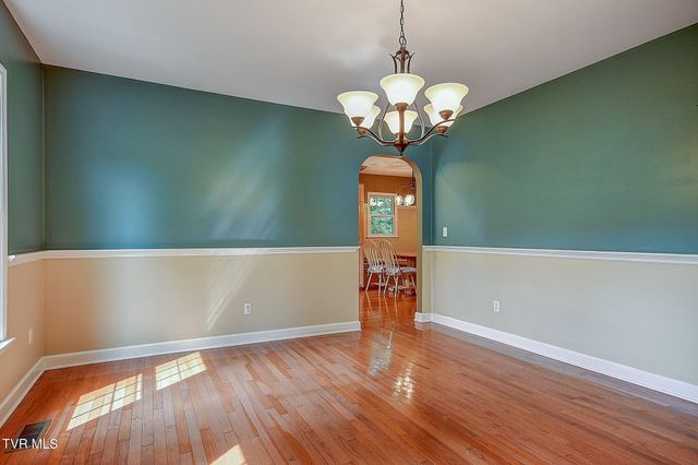512 Dogwood Lane, Watauga, TN 37694