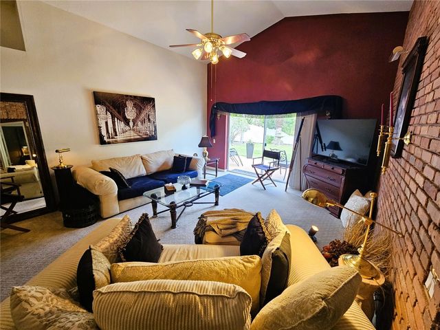 4521 GULFWINDS DRIVE, Lutz, FL 33558