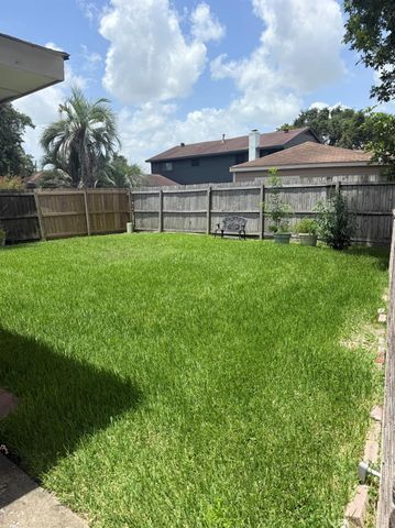 10307 Sageplum Drive, Houston, TX 77089