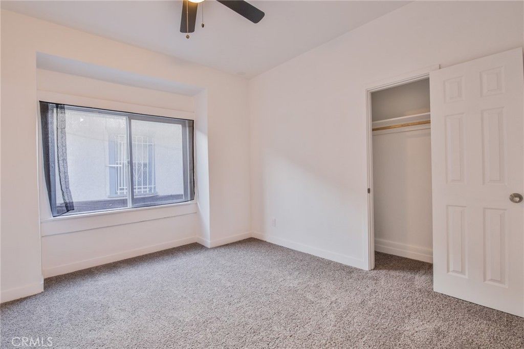 Image 14 of property listing at 326 -328 W 47th, Los Angeles, CA 90037