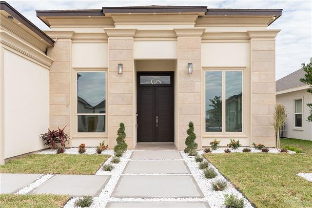 1311 E Danielle Avenue, Pharr, TX 78577