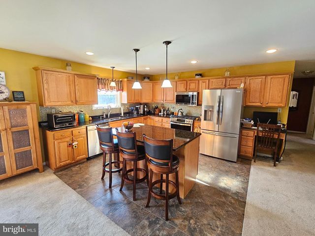 1813 MAIN ST, Mohrsville, PA 19541