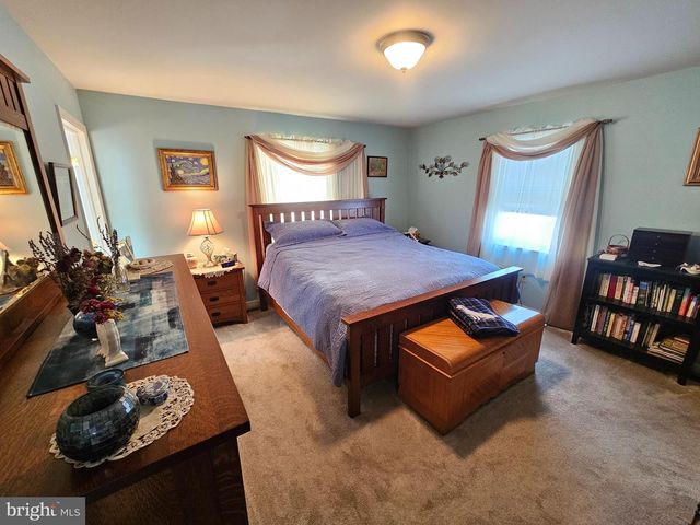 1813 MAIN ST, Mohrsville, PA 19541