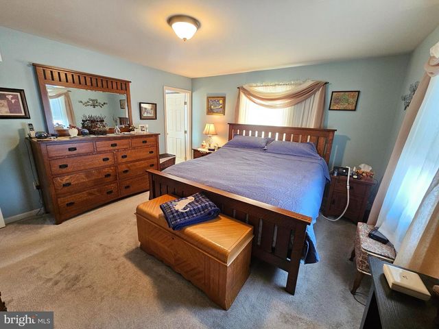 1813 MAIN ST, Mohrsville, PA 19541