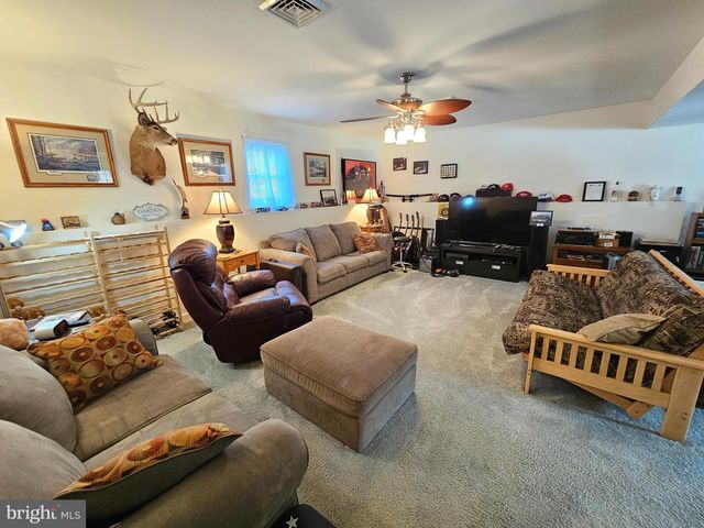 1813 MAIN ST, Mohrsville, PA 19541