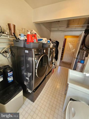 1813 MAIN ST, Mohrsville, PA 19541