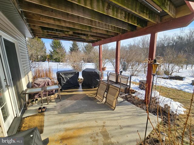 1813 MAIN ST, Mohrsville, PA 19541