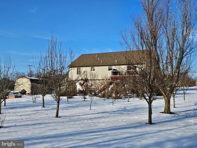 1813 MAIN ST, Mohrsville, PA 19541