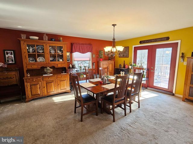 1813 MAIN ST, Mohrsville, PA 19541