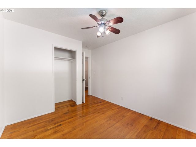 5136 N FESSENDEN St, Portland, OR 97203