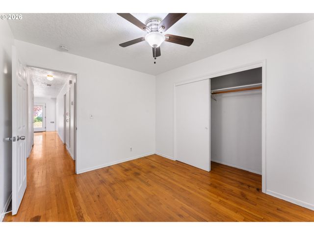5136 N FESSENDEN St, Portland, OR 97203