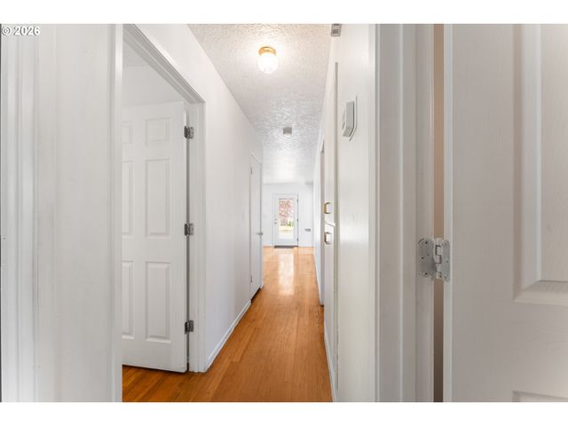 5136 N FESSENDEN St, Portland, OR 97203