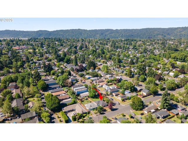 5136 N FESSENDEN St, Portland, OR 97203