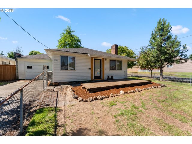 5136 N FESSENDEN St, Portland, OR 97203