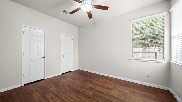11246 Glenforest Drive, Montgomery, TX 77356