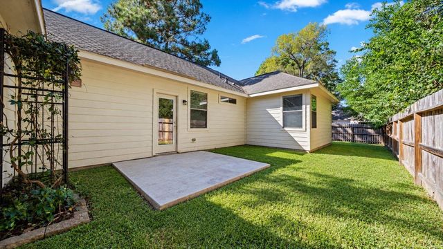 11246 Glenforest Drive, Montgomery, TX 77356