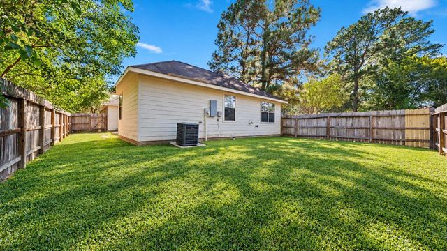 11246 Glenforest Drive, Montgomery, TX 77356