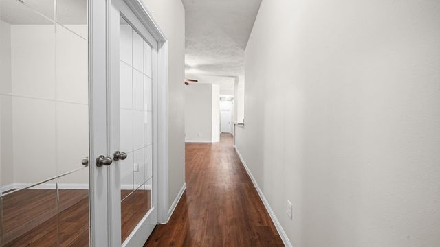 11246 Glenforest Drive, Montgomery, TX 77356