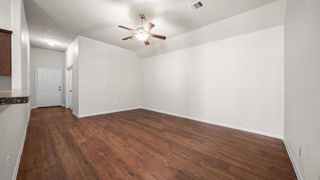 11246 Glenforest Drive, Montgomery, TX 77356