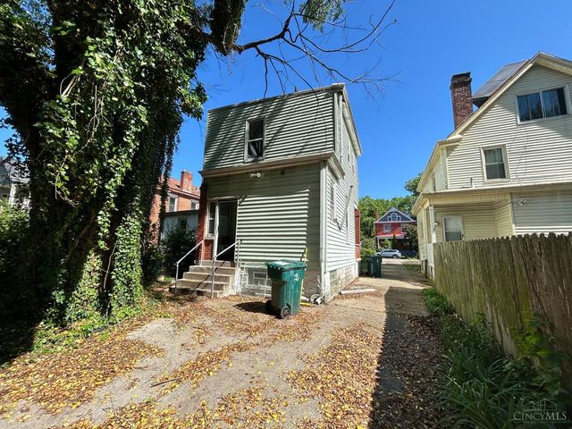 749 E Epworth Avenue, Cincinnati, OH 45232