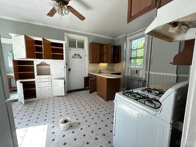 749 E Epworth Avenue, Cincinnati, OH 45232