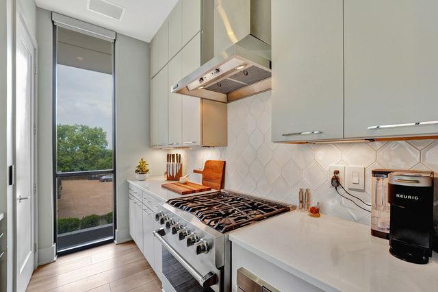 204 Acklen Park Dr Ste 101, Nashville, TN 37203