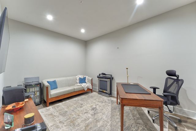 204 Acklen Park Dr Ste 101, Nashville, TN 37203