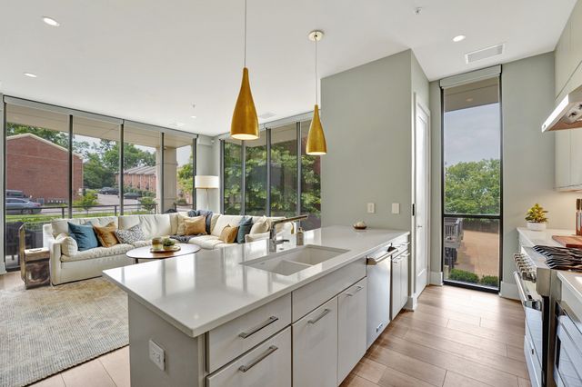 204 Acklen Park Dr Ste 101, Nashville, TN 37203