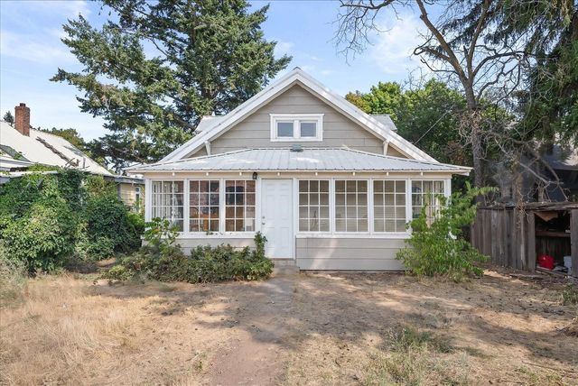 1807 W Chelan Ave, Spokane, WA 99205