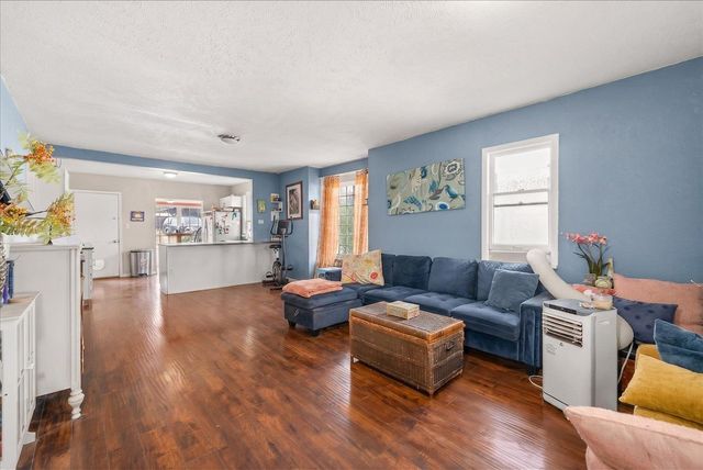 1807 W Chelan Ave, Spokane, WA 99205
