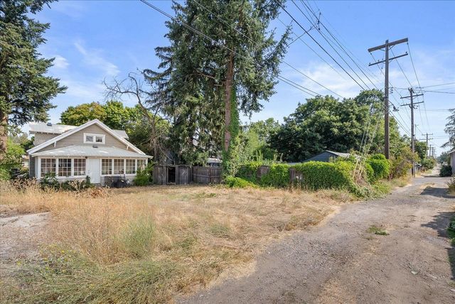 1807 W Chelan Ave, Spokane, WA 99205