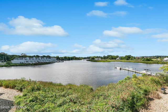 57 Bridgewaters Drive 8, Oceanport, NJ 07757