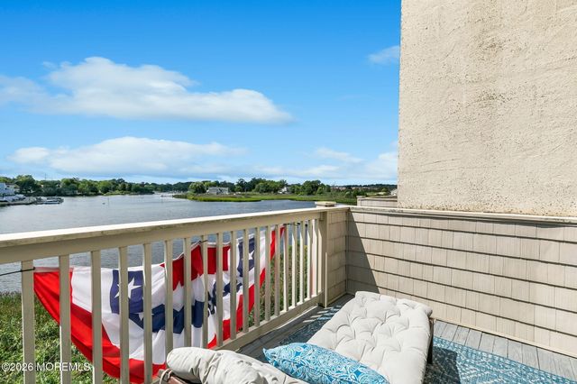 57 Bridgewaters Drive 8, Oceanport, NJ 07757