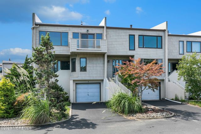 57 Bridgewaters Drive 8, Oceanport, NJ 07757