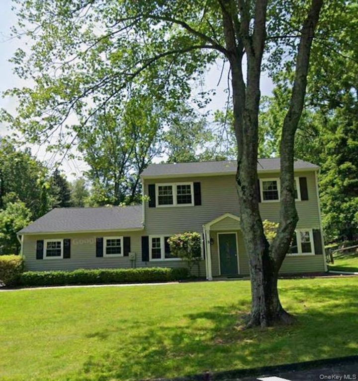 3 Flower Lane, Valley Cottage, NY 10989