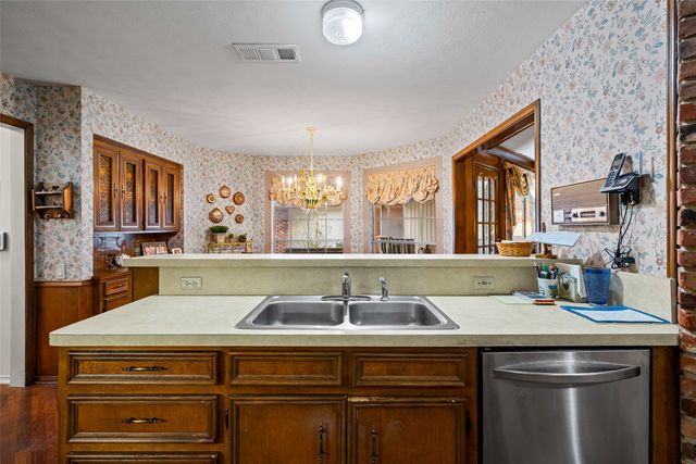 527 Tiffany Trail, Richardson, TX 75081