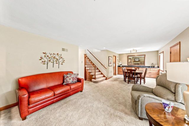 4315 N Alpine AVENUE, Shorewood, WI 53211