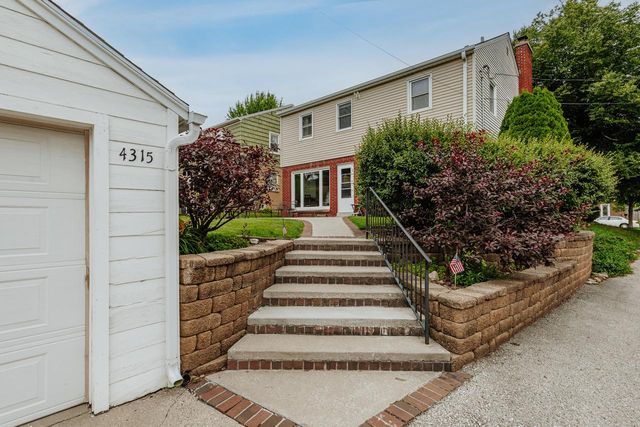 4315 N Alpine AVENUE, Shorewood, WI 53211