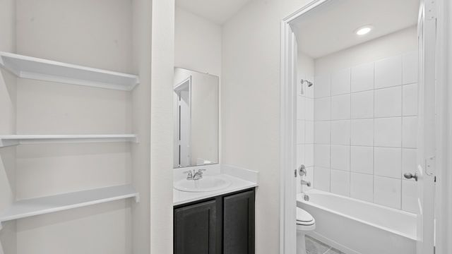 499 Sebastian Lane, Waxahachie, TX 75165