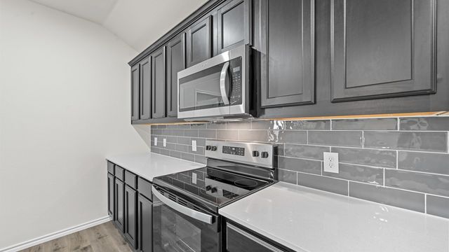 499 Sebastian Lane, Waxahachie, TX 75165