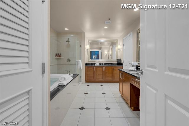 135 East Harmon Avenue 1221, Las Vegas, NV 89109