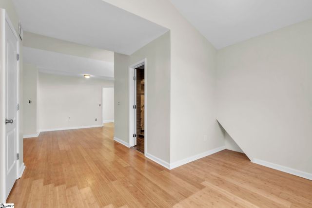 4 Henderson Street, Greenville, SC 29611