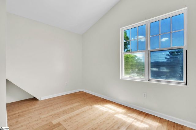 4 Henderson Street, Greenville, SC 29611