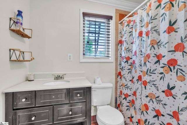 4 Henderson Street, Greenville, SC 29611