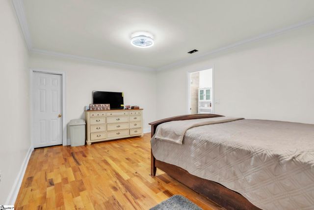 4 Henderson Street, Greenville, SC 29611